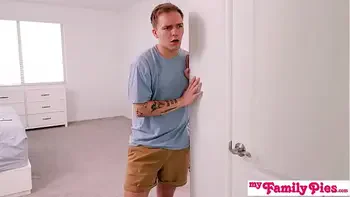 Can't you see I'm busy, do you have a boner !? Britt Blair asks Stepbro -S28:E3