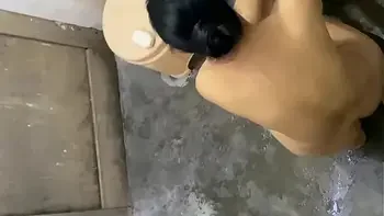 Bhabhi take shawer full nude in bathroom