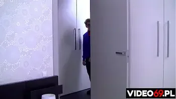 POLSKIE FILMY PORNO - KASIA NAGRADZA UCZCIWEGO ZNALAZCĘ (REMASTERED)