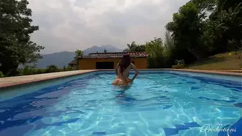 I swim naked in the pool to seduce my friend and fuck him