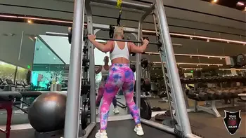 Short Haired Milf Kaden Kole Gets Sausage Slammed By Rome Major!