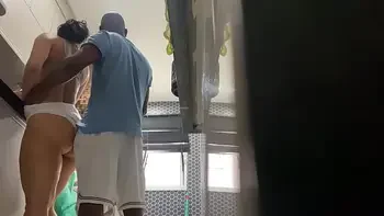 Ele me fodeu e e filmou escondido esse safado