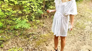 Married MILF lagged behind the tour group and was fucked right on the forest path