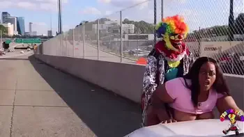 Gibby The Clown Fucks Juicy Tee On Atlanta’s Most Popular Highway