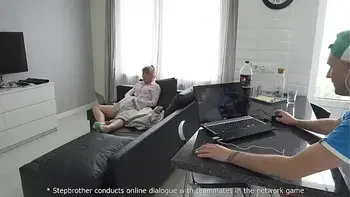 I'm horny when my stepbrother plays in the World of Tanks. Family therapy 2020