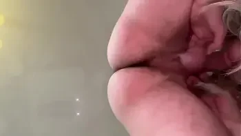 Big stepmom took a dick in her mouth and started moaning when she was fucked in anal