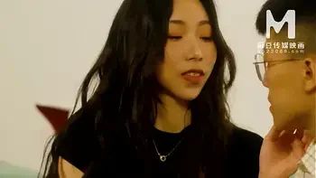 ModelMedia Asia - White Valentine's Day Couple Swap