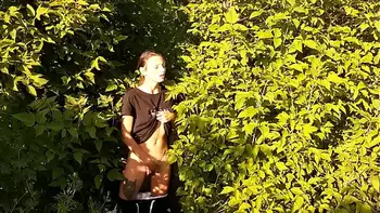 Risky public female masturbation in nature - Girls fly orgasm