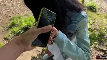 Girlfriend gets orgasms in a public park and I control it with a toy from Flirtwithsb