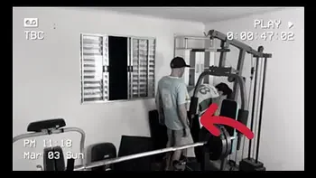 Patrão fode sua funcionária por promoção