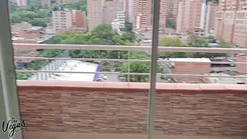 My real state agent convinved me to close the deal by sucking me off