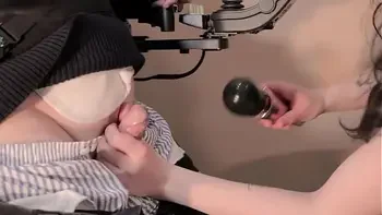 SE CARMELO VUOI SODDISFARE PILLOLE E SEX TOYS DEVI USARE (video completo)