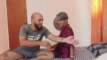 My stepsister shows me some images on her phone and starts to excite me until we end up fucking - Porn in Spanish.