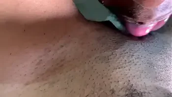 This is a homemade video of pussy sucking she love this