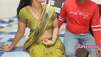 कोमल को रक्षाबंधन पर भैने डॉगिस्टिल शॉट गिफ्ट किया