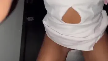 Aproveitei bastante no swing, mas como estava cheia de tesao dei até o cuzinho pro marido