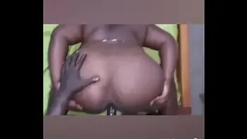 Compile baise de gros cul en levrette.