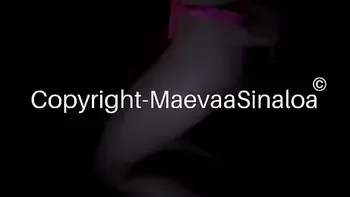 Maevaa Sinaloa - je me fais baise et remplir la chatte pendant la séance de cinéma du film Barbie