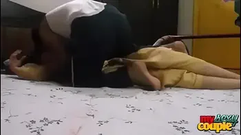 Indian Housewife Sonia Bhabhi Desperate To Have Sex After Periods