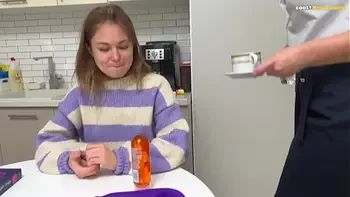 Is this the first time for you? Don't worry, you will succeed! Stepmom and Stepdaughter have hot sex!