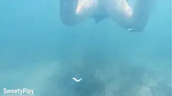 Underwater creampie while swimming after cum inside pussy