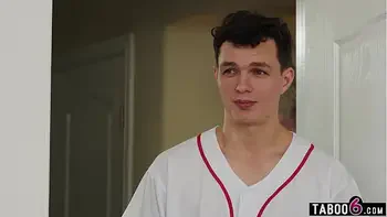 Dude with two lesbian stepmoms trying to get pregnant sperm donor