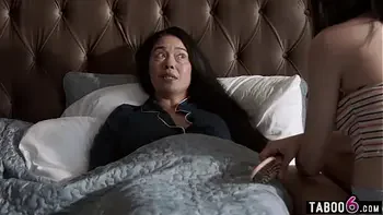 Paralyzed woman wants to perv on teen stepdaughter being fucked