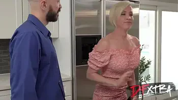 Big Bootied Beauty Sends Sext To Wrong COCK & Takes A Pounding