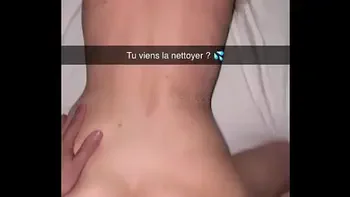 Cheat Snap Française - Petite blonde trompe son mec avec son meilleur pote!!