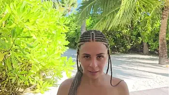 After flirting on the beach, the beauty came naked to my villa and gave me a blowjob