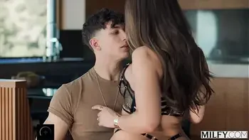 MILFY Cock Crazy Army Wife Melissa Stratton Gets Special Gift From Hubby