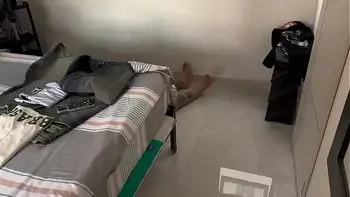 Creo que la mucama olvidó que estaba sola...