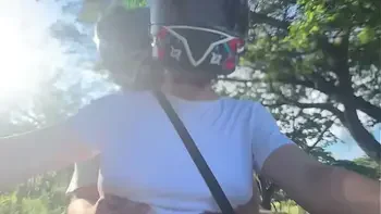 Recogí Un Cliente De DIDI Sin Sostén y Se Dio Cuenta De Mis Grandes Tetas