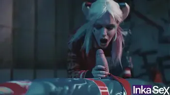 Superman destroza el ano a Harley Quinn y le hace un creampie en el ano.