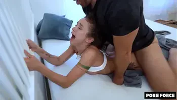 She Knows How To Handle Cock