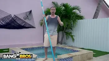 BANGBROS - Thicc and Juicy MILF Ryan Conner Gets Her Big Ass Fucked By Tony Rubino