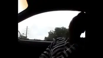 Naejaexx playing with her pussy in car