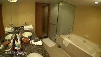 淫美熟女 ホテル客室係 2