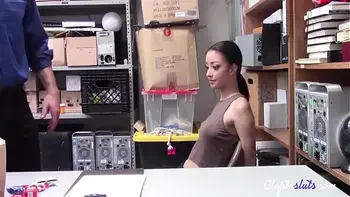 Scarlett bloom LOSES HER VIRGINITY to JAILER