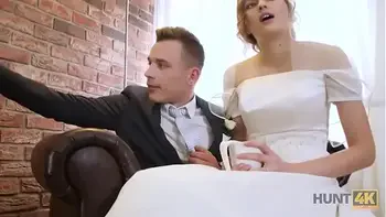 HUNT4K. Il diritto di scoparmela durante la prima notte era mio