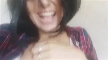 oh me like that please everyone thinks i m still a virgin including my boyfriend and i m getting married