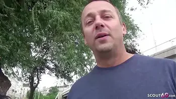 german scout stiefvater bringt seine 18 jahre junge stieftochter zum casting