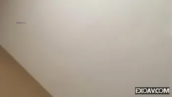 淫蕩少婦眼角長顆痣典型的苛夫相壹邊被幹壹邊淫語快點草看洋子很是享受