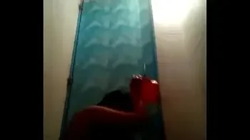 ভাবির গোসল