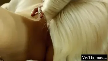 Professional massage leads to lesbian sex