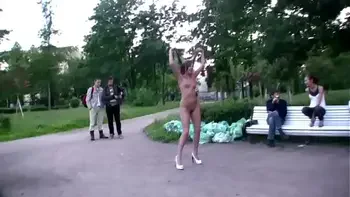 Flashing in the centre of the city is so dangerous! But so fucking cool!