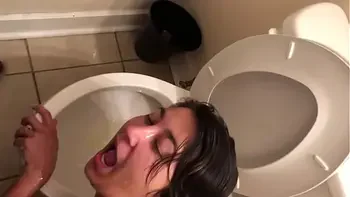 Toilet Whore Bailey Wilder