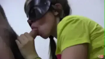 Putalocura - 3 para la teen tetona - Leticia Summers