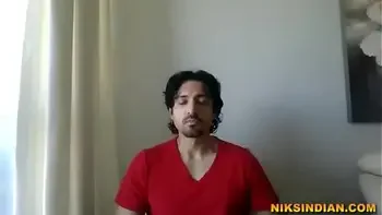 बॉलीवुड डायरेक्टर ने एक्ट्रेस को ऑडिशन पे नंगा करके नचाया और अपनी हवस का शिकार बनाया