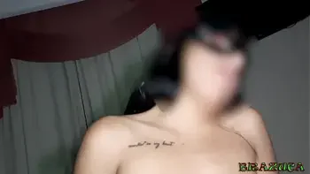 A casada era tão gostosa que gozei e continuei fudendo - Danni Maria